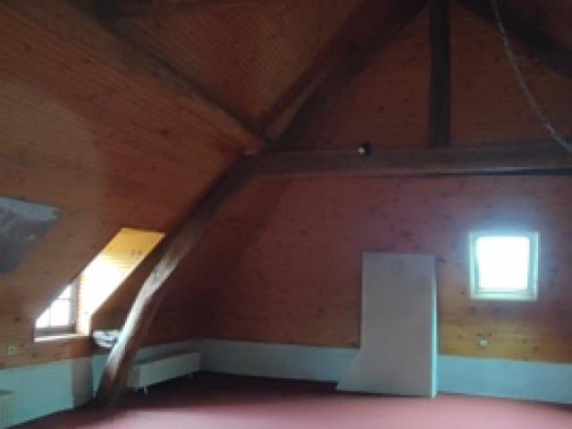 Rénovation totale de comble aménageable à Lisieux par Bati Finish