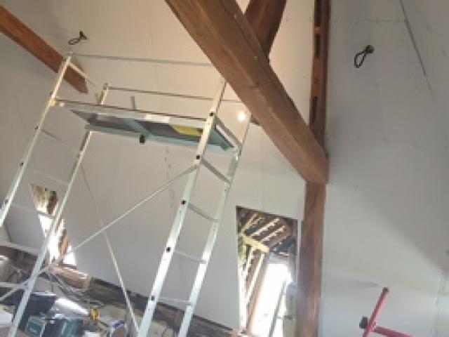 Rénovation totale de comble aménageable à Lisieux par Bati Finish